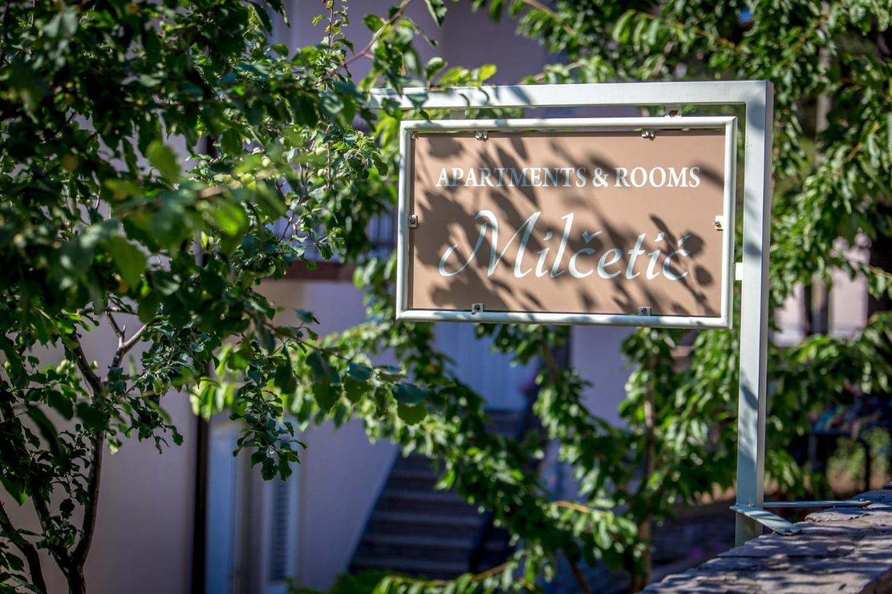 Apartments & Rooms Milcetic D มาลินสกา ภายนอก รูปภาพ
