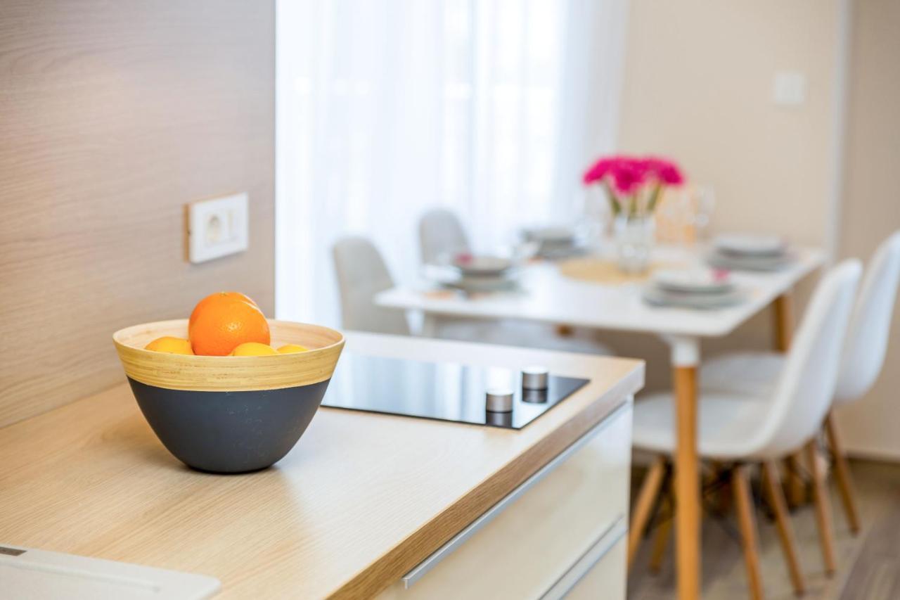 Apartments & Rooms Milcetic D มาลินสกา ภายนอก รูปภาพ