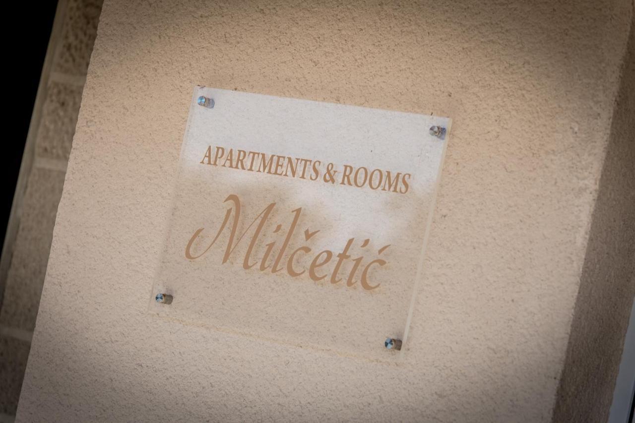 Apartments & Rooms Milcetic D มาลินสกา ภายนอก รูปภาพ
