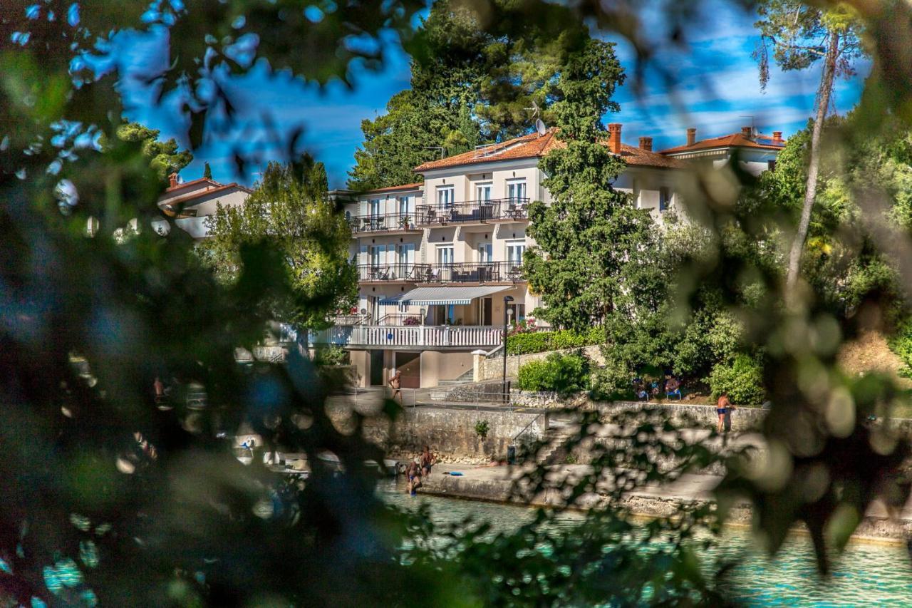 Apartments & Rooms Milcetic D มาลินสกา ภายนอก รูปภาพ