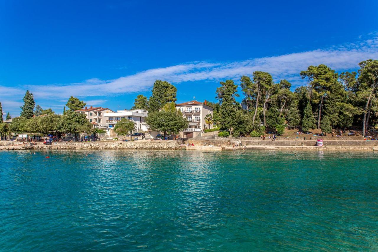 Apartments & Rooms Milcetic D มาลินสกา ภายนอก รูปภาพ