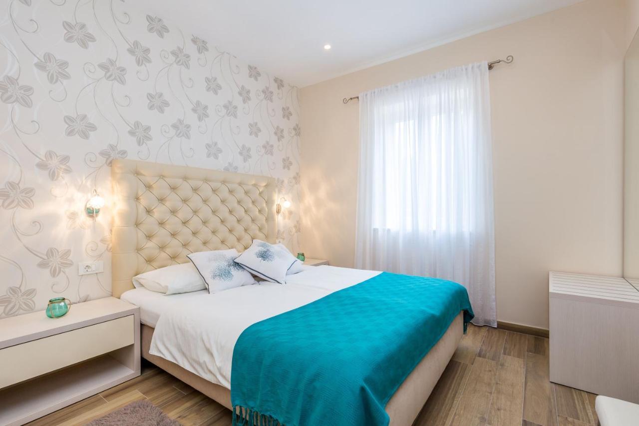 Apartments & Rooms Milcetic D มาลินสกา ภายนอก รูปภาพ
